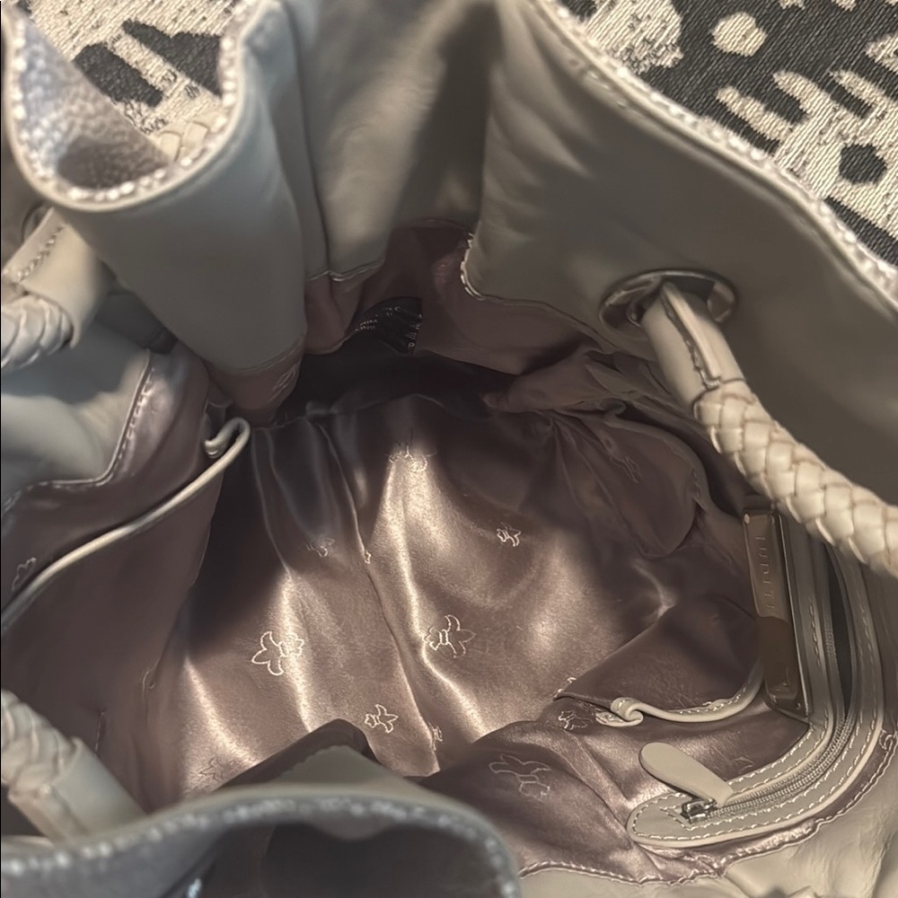 Judith Ripka Stingray Bag - Picture 3 of 4